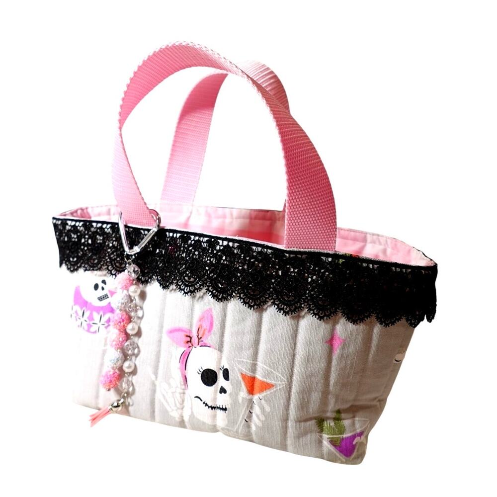 BOO-TIQUE Quilted Bag / Skulls and Martinis!